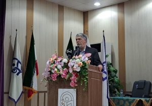 آزادی بیان نباید مختص یک گروه باشد