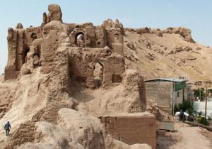 جیب خالی میراث برای ۲ قلعه ۳ هزار ساله شهر کرمان