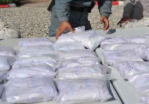 کشف بیش از ۸ تن مواد مخدر و بازداشت ۴۴۴ قاچاقچی و توزیع کننده