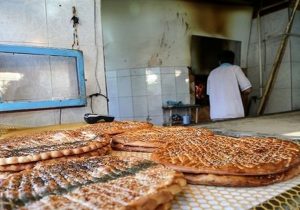 باید نان با کیفیت با قیمت مناسب در اختیار مردم قرار گیرد