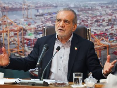 اعطای اختیارات به استانداران موجب کاهش محرومیت‌ها می‌شود