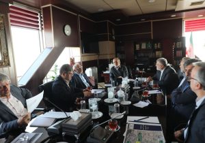 حضور رئیس جمهور در استانداری تهران/ تأکید بر توسعه شبکه ریلی استان