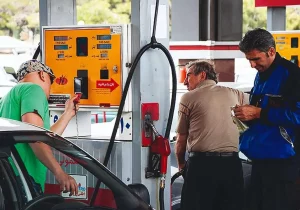 نرخ سوم بنزین از شنبه ۲۲ آذر اجرایی می‌شود