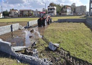 قلع‌وقمع ساخت‌وساز‌های غیرمجاز در اراضی کشاورزی محمودآباد