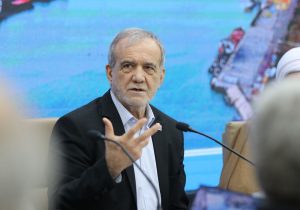 مدیریت کشور باید بر پایه شایستگی باشد، نه روابط
